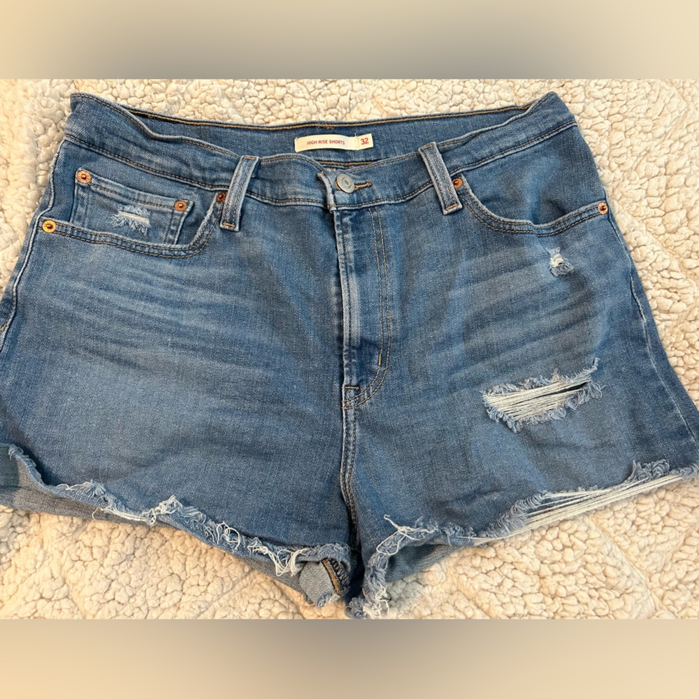 Levi’s distressed denim shorts